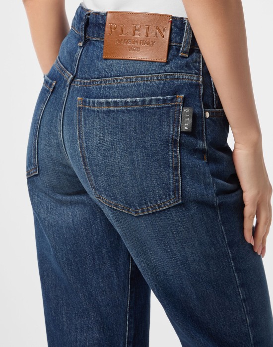 джинсы прямые  из проверенных материалов спереди