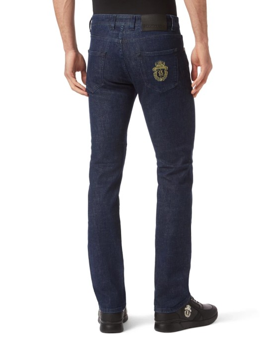 джинсы прямые  по цене 32110 руб вид справа