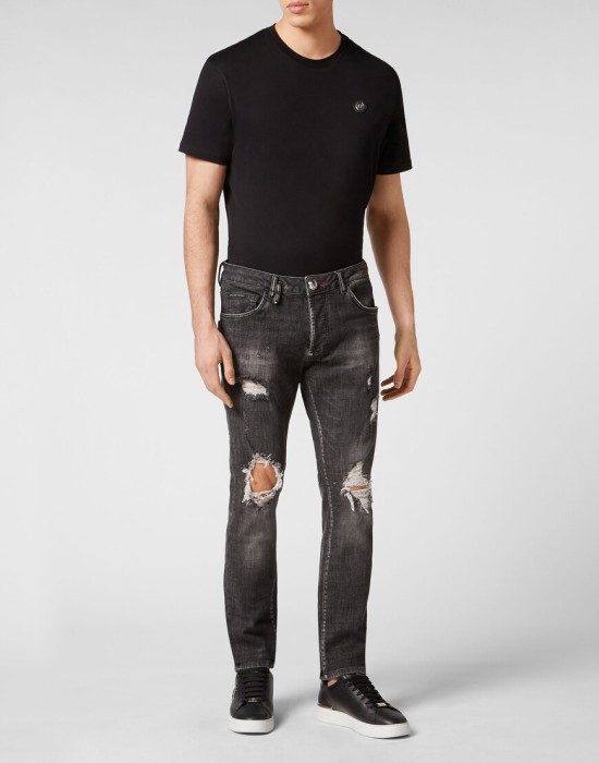 Товар серого цвета с внутренней стороны