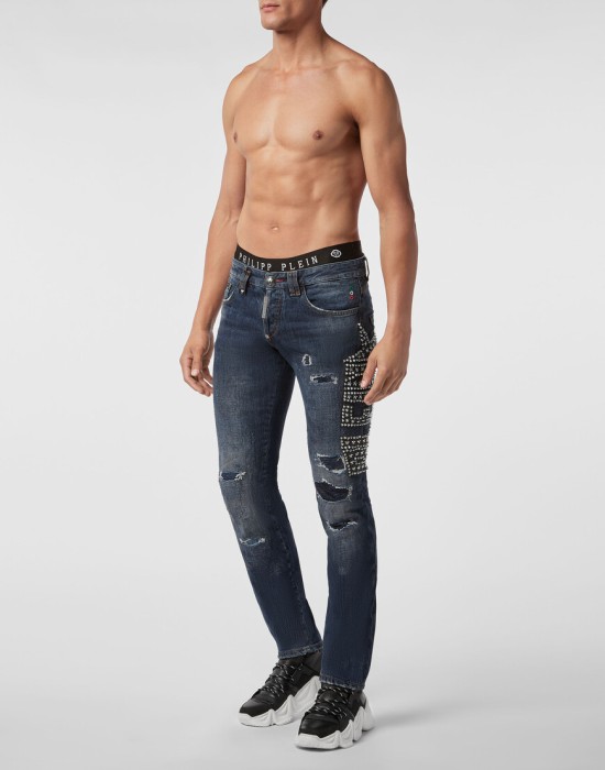 Товар синего цвета с внутренней стороны