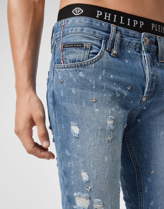 джинсы прямые  из проверенных материалов спереди