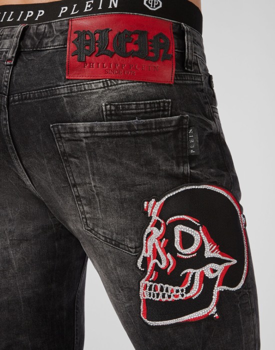 джинсы прямые  из проверенных материалов спереди