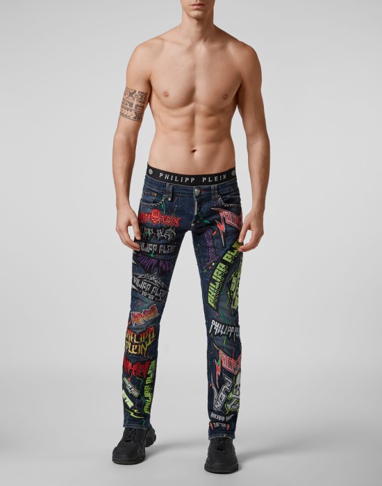 Товар синего цвета с внутренней стороны