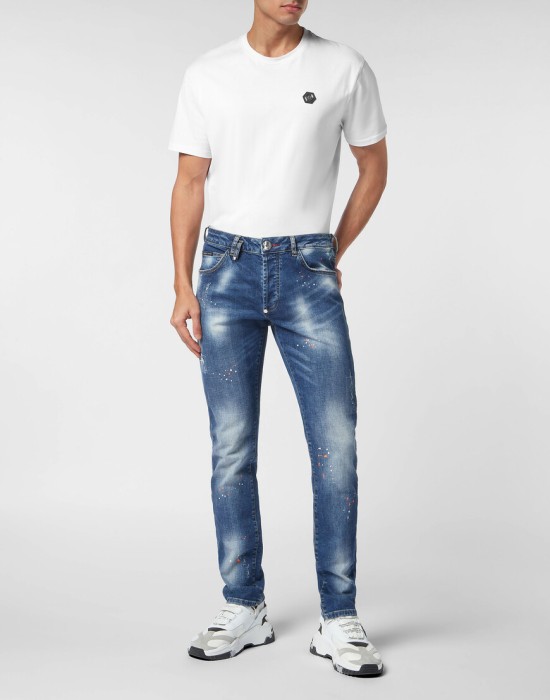 Товар синего цвета с внутренней стороны