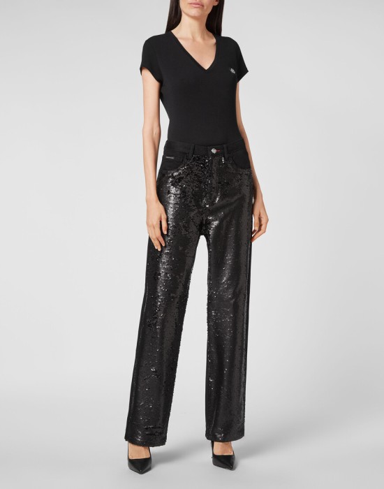 джинсы прямые  по цене 56848 руб вид справа