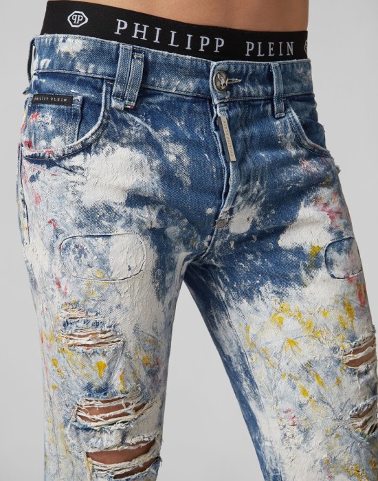 джинсы прямые  из проверенных материалов спереди