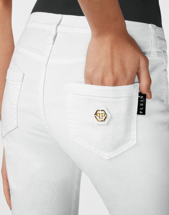 джинсы прямые  из проверенных материалов спереди