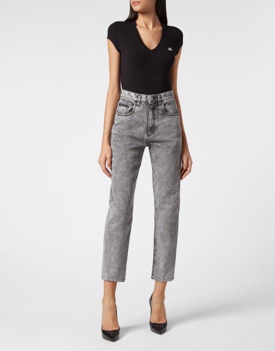 Товар серого цвета с внутренней стороны