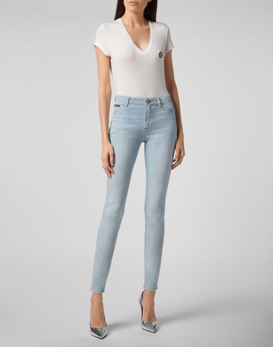 Товар голубого цвета с внутренней стороны