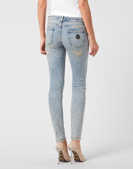 Товар голубого цвета с внутренней стороны