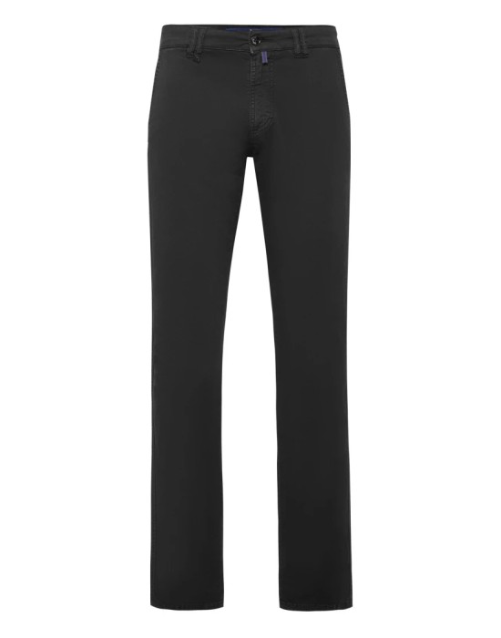 Товар черного цвета с внутренней стороны