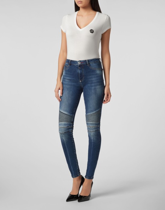 Товар голубого цвета с внутренней стороны