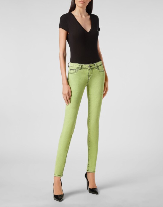 Товар зеленого цвета с внутренней стороны