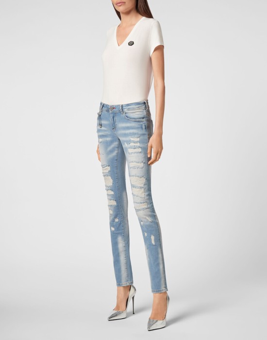 Товар голубого цвета с внутренней стороны