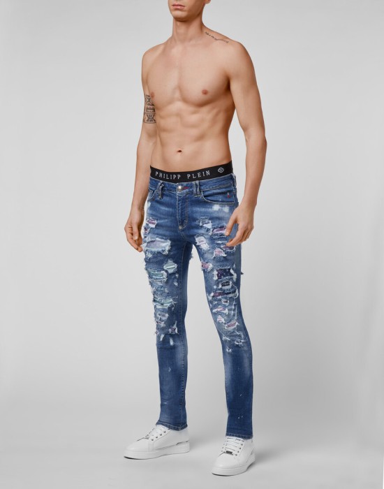 Товар синего цвета с внутренней стороны