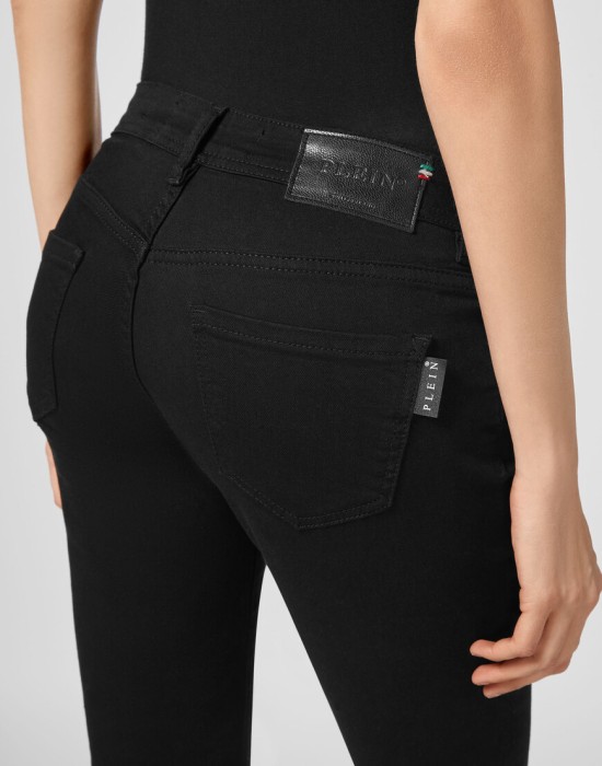 джинсы зауженные  из проверенных материалов спереди