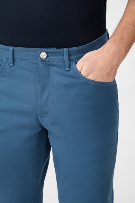 джинсы  из италии вид сбоку