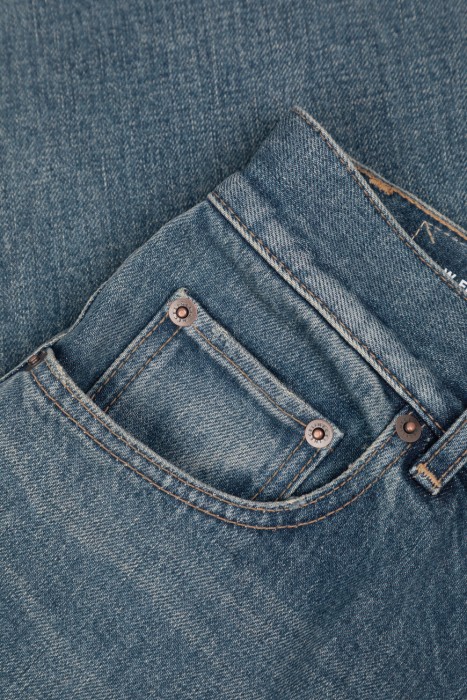 джинсы  универсального стиля с лицевой стороны