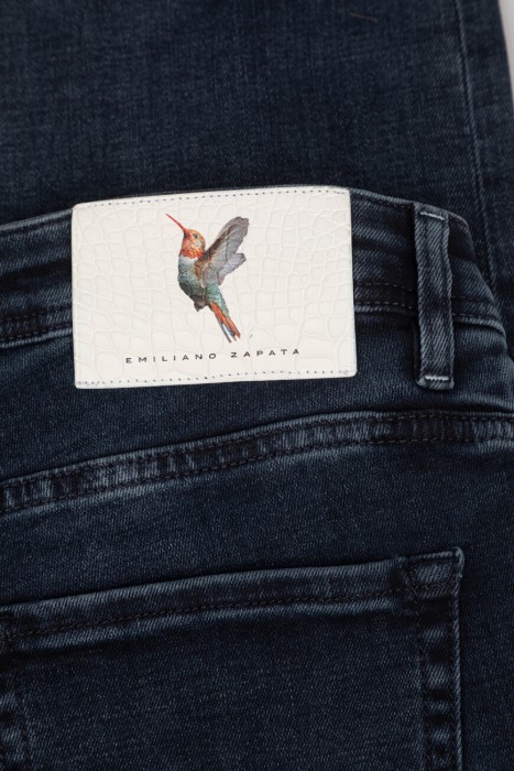 джинсы  для взрослого возраста с изнаночной стороны