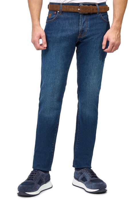 джинсы  по цене 35340 руб вид справа