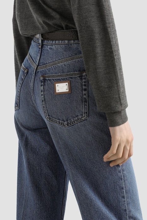 Товар синего цвета с внутренней стороны