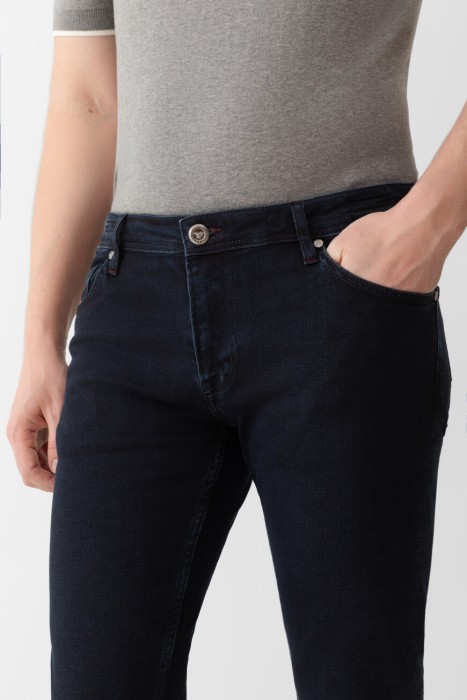 джинсы  из италии вид сбоку