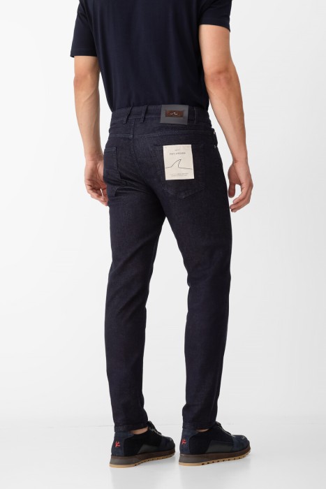 джинсы  по цене 24300 руб вид справа