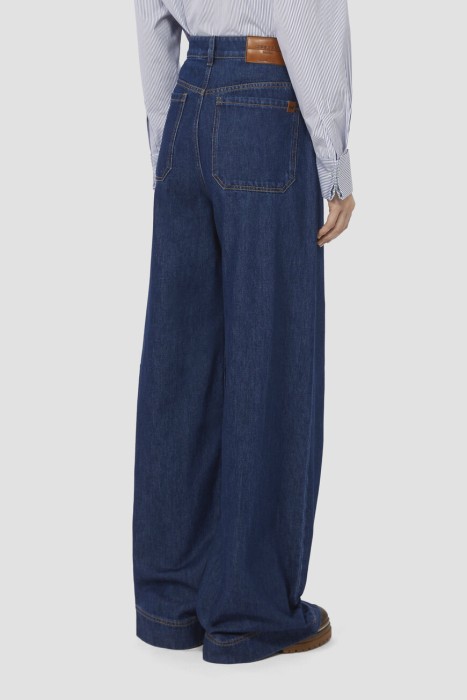 джинсы  по цене 24400 руб вид справа