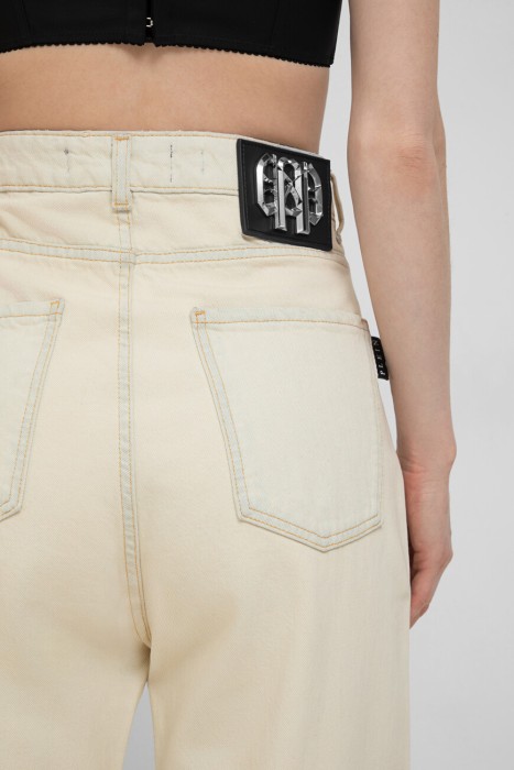 Товар голубого цвета с внутренней стороны