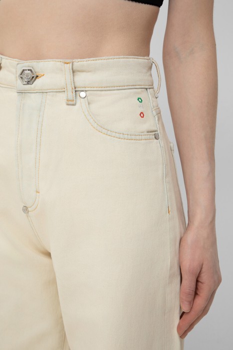 джинсы  из хлопка спереди