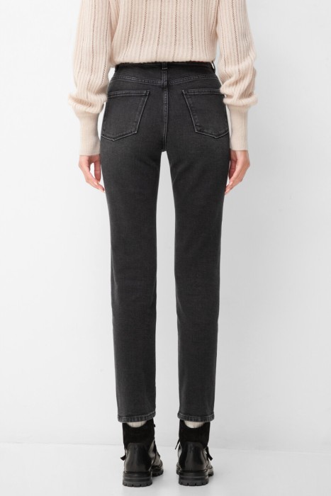 джинсы  по цене 68750 руб вид справа