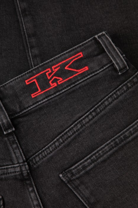 джинсы  для взрослого возраста с изнаночной стороны