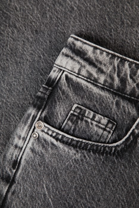 джинсы  универсального стиля с лицевой стороны