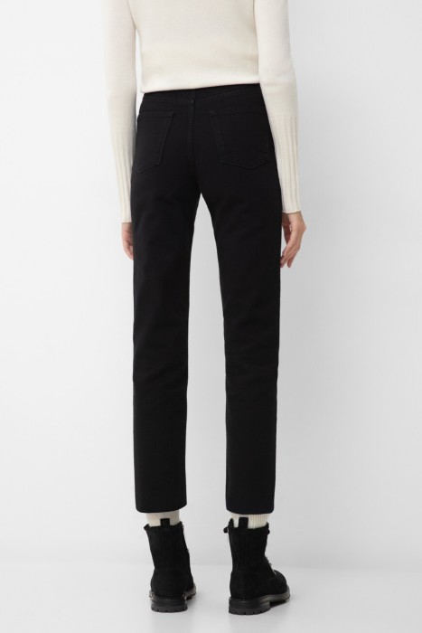 джинсы  от бренда kiton вид слева