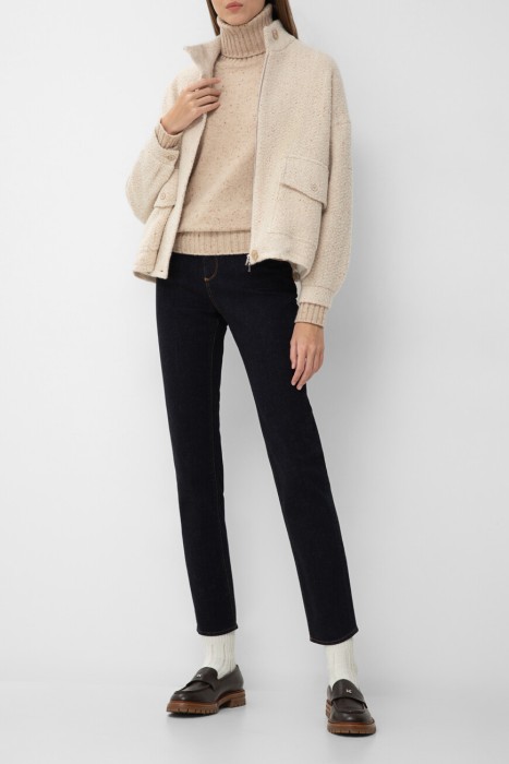 джинсы  из хлопка спереди