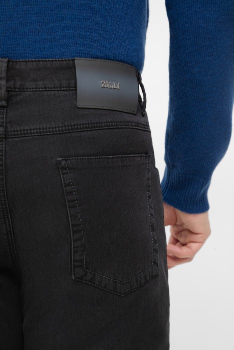 Товар серого цвета с внутренней стороны