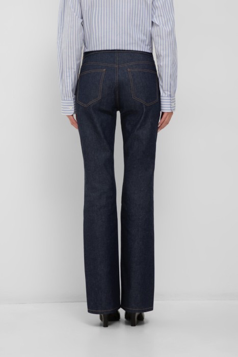 джинсы  от бренда celine вид слева