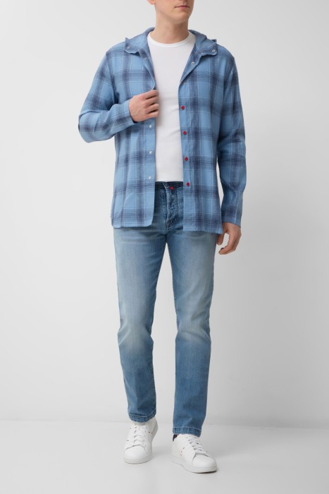 джинсы  из хлопка спереди