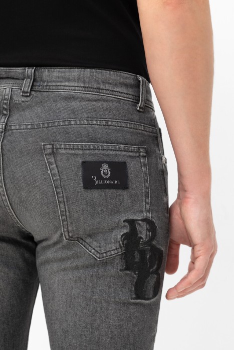 Товар серого цвета с внутренней стороны