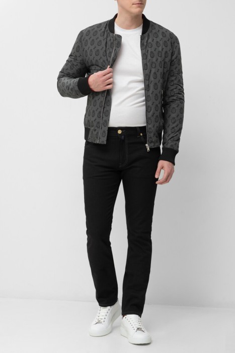 джинсы  из хлопка спереди