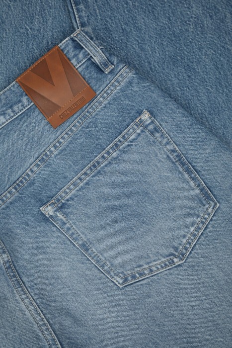 джинсы  для взрослого возраста с изнаночной стороны