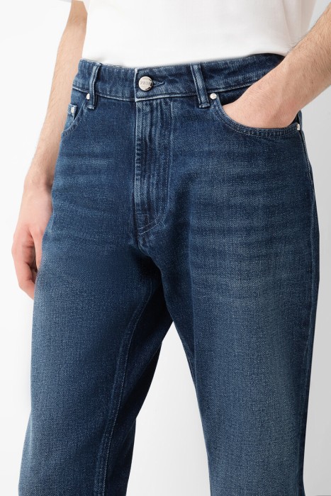 джинсы  из италии вид сбоку