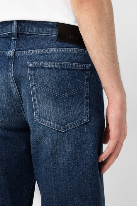 Товар синего цвета с внутренней стороны