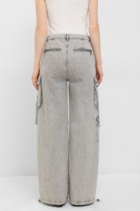 джинсы  от бренда patrizia pepe вид слева