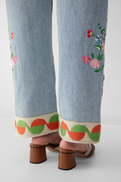 Продукция для женщин фото