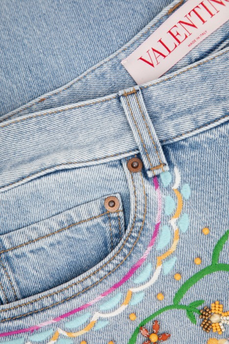 джинсы  на сезон этого года фотография