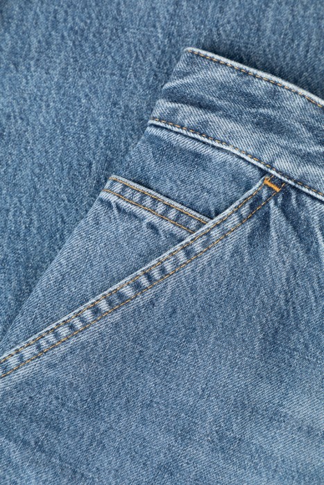 джинсы  универсального стиля с лицевой стороны