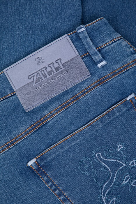 джинсы  для взрослого возраста с изнаночной стороны