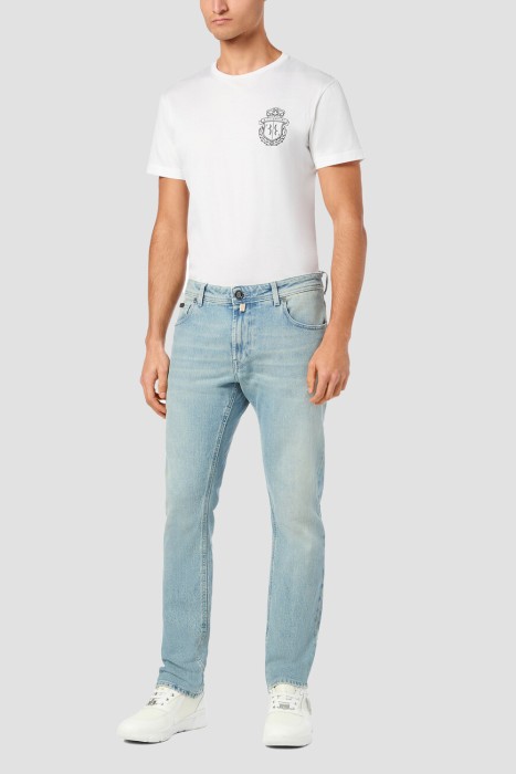 Товар голубого цвета с внутренней стороны