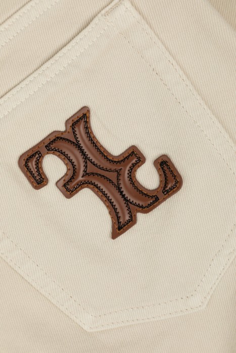 джинсы  на сезон этого года фотография